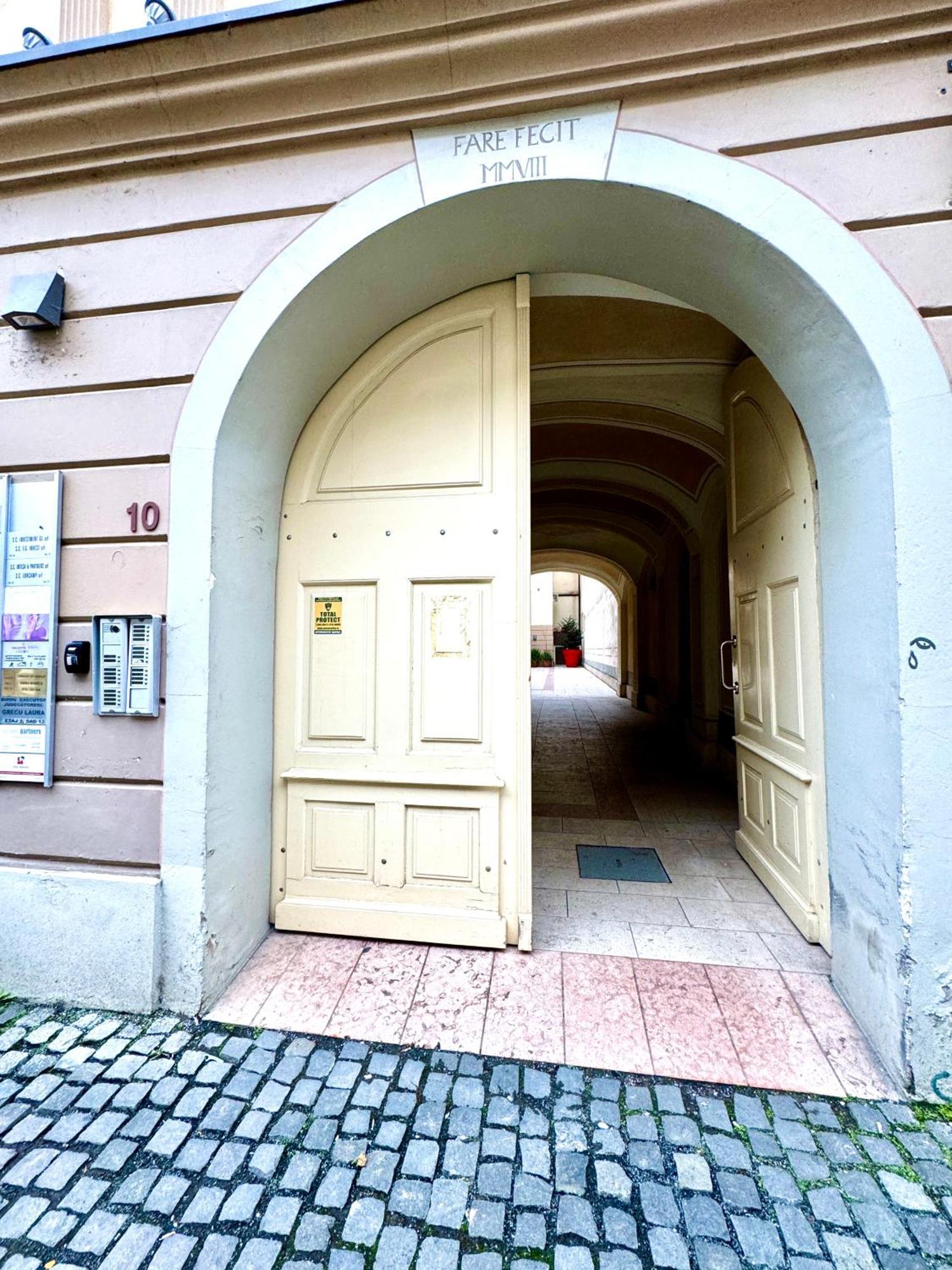 Blue Nest Apartment Timisoara Ngoại thất bức ảnh